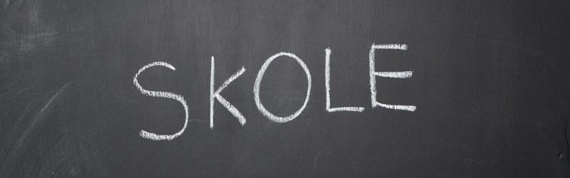 Ordet Skole skrevet på tavle