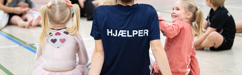 Gymnaster og hjælpeinstruktør