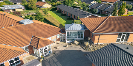 Indgangsparti på Højtoften