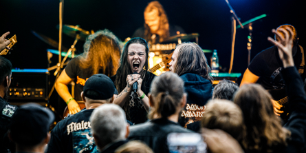 Pige som synger heavy metal