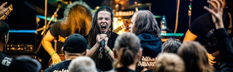 Pige som synger heavy metal
